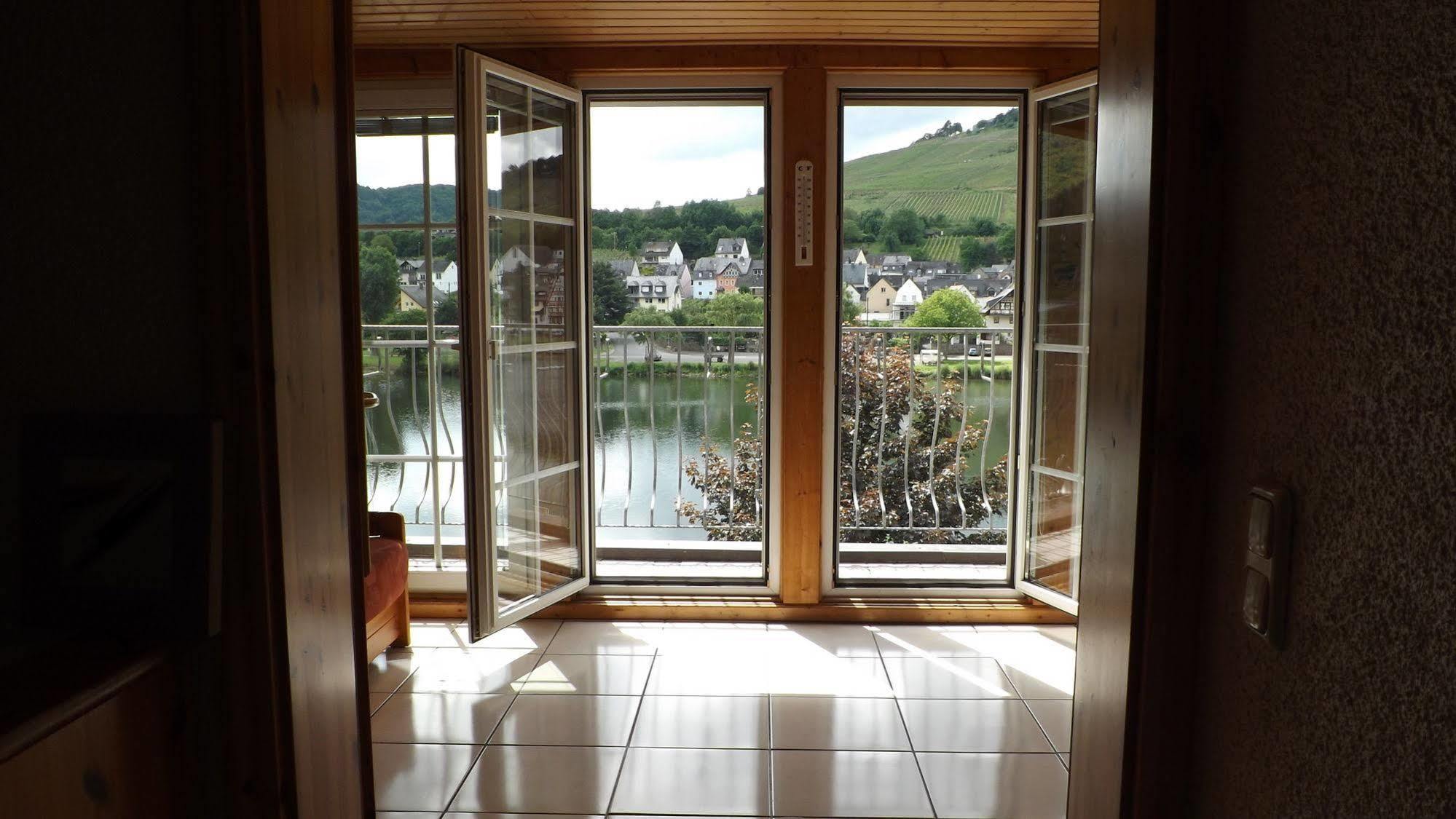 Mosel Panorama Leilighet Zell an der Mosel Eksteriør bilde